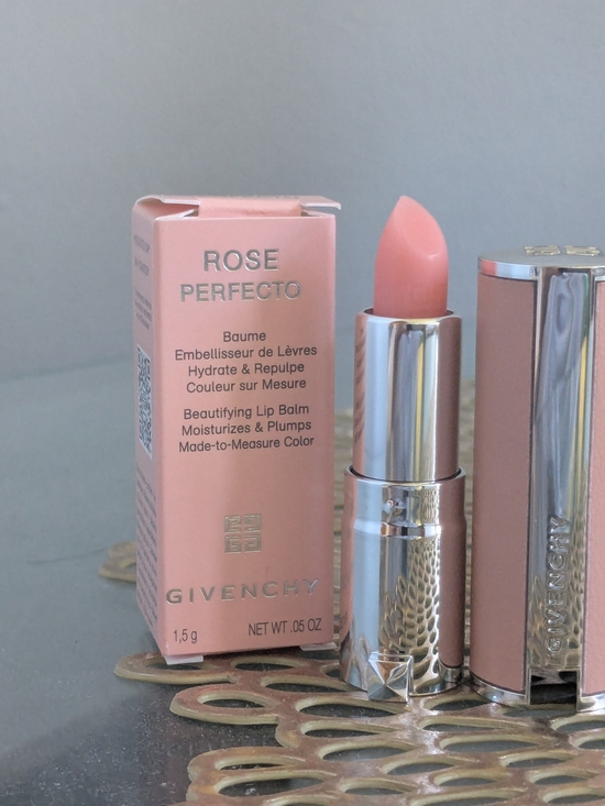 Givenchy Rose Perfecto Beautifying Lip Balm - Soft Pink - Picture 3 of 4